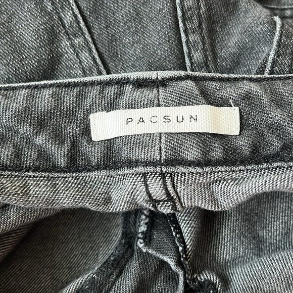 Pacsun size 00 black denim shorts - Picture 3 of 3